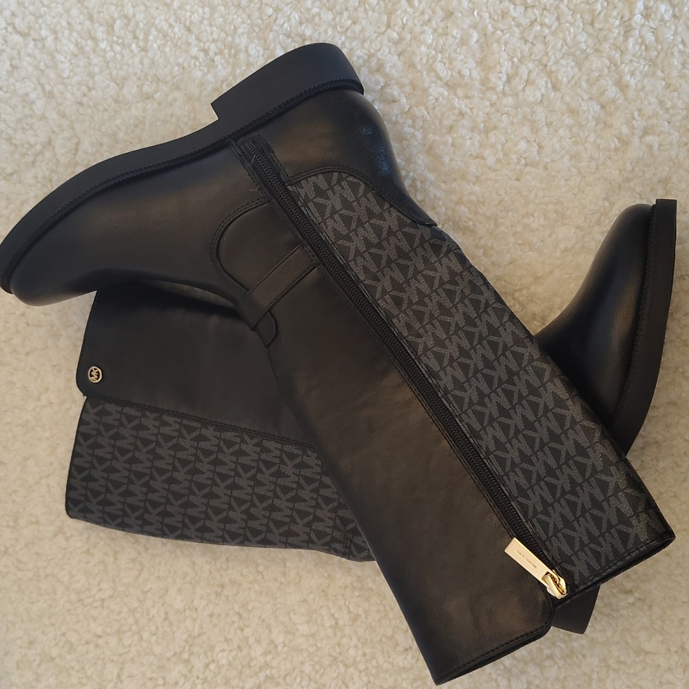 Michael Kors Black Knee-High Boots. Size 5 M - Picture 2 of 9